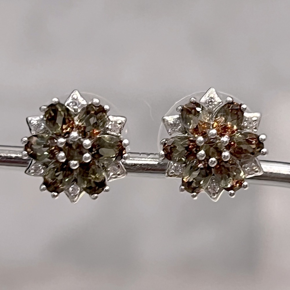 Jenipapo Andalusite Zircon Floral Stud Earrings - Picture 8 of 11